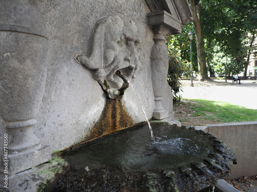 Fontana dei mascheroni in Turin photo