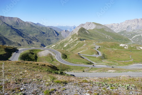la route du col du galibier dans les alpes française