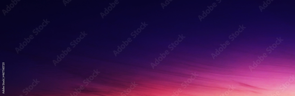 Fototapeta premium Bright Vibrant Purple Colors Real Romantic Sunset Sky