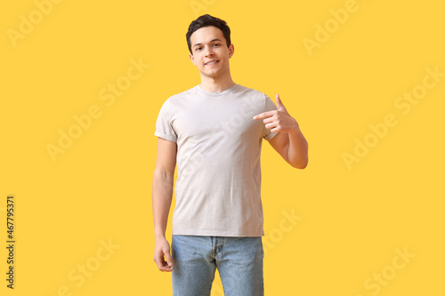 Handsome young man in styli...
