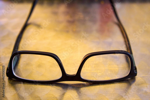 The use of glasses is becoming more and more common due to the use of new technologies.