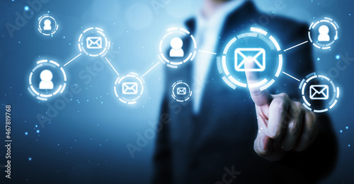 Tableau sur toile Email marketing automation and newsletter subscribe concept