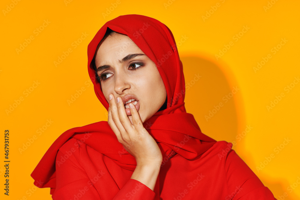 cheerful woman muslim clothing fashion modern style isolated background cheerful woman muslim clothing fashion modern style isolated background