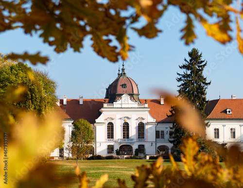 Wallpaper Mural Grassalkovich Castle, Gödöllő with autumn leaves Torontodigital.ca