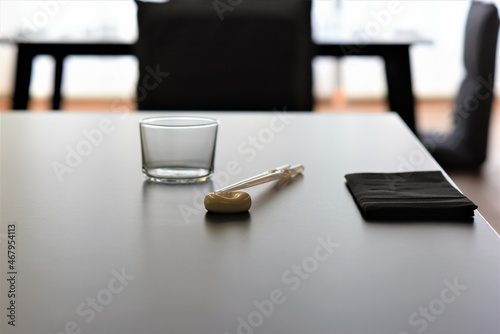 Tavolo giapponese con bacchette  photo
