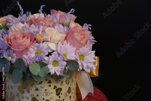 Always beautiful flowers and bouquets. Roses and chrysanthemums. For a great mood.