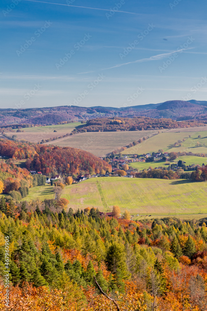Obraz premium Herbstspaziergang rund um die Wartburgstadt Eisenach am Rande des Thüringer Waldes - Thüringen
