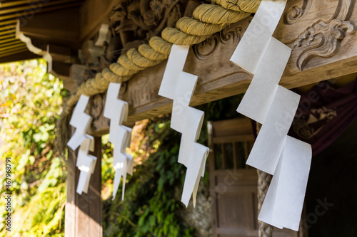 「紙垂」と呼ばれる、豊作を祈るための髪飾り photo