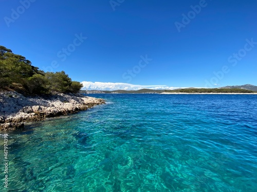 Schiffsreise von Brac Bol nach Hvar und Pakleni Inseln im Sommer