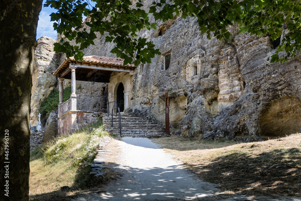 Cave church of Olleros de Pisuerga: In honor of Saints Justo and Pastor, it is a hermitage that goes back to the VII century,