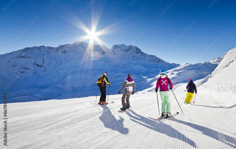 Ski hiver station montagne savoie