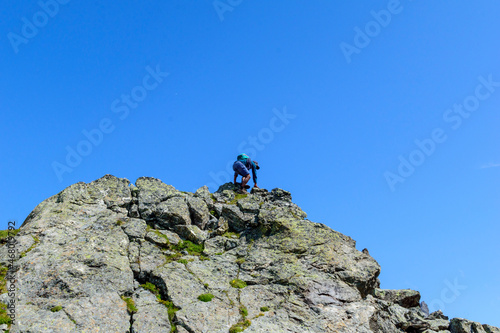 un homme sur la montagne à courchevel