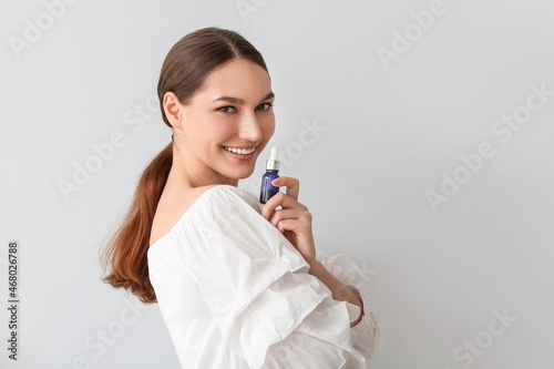Portrait of smiling woman h...