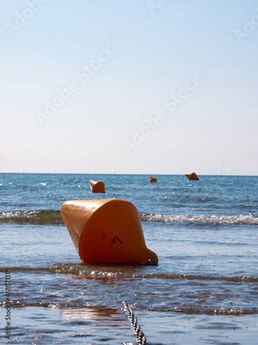 Bouée sur l'horizon