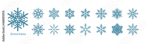 美しい雪の結晶のセット。クリスマスの素材。