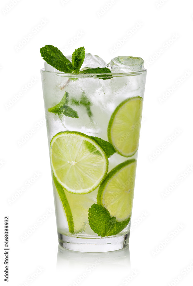 Mojito cocktail with lime, mint and ice Mojito cocktail with lime, mint and ice