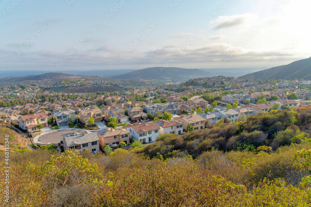 Fototapeta premium Residential area with cul-de-sac near the bottom of the slope near the Double Peak Park