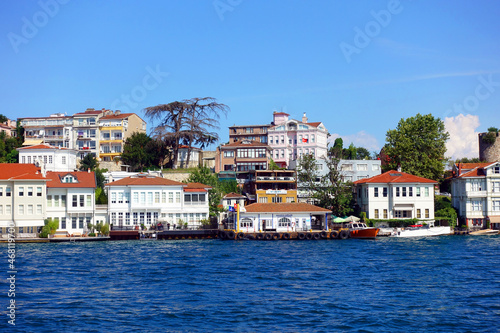 Bosphurus waterway in Istanbul, Turkey © U3photos