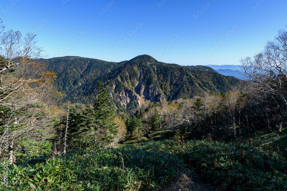 Fototapeta premium 秋の温泉ヶ岳