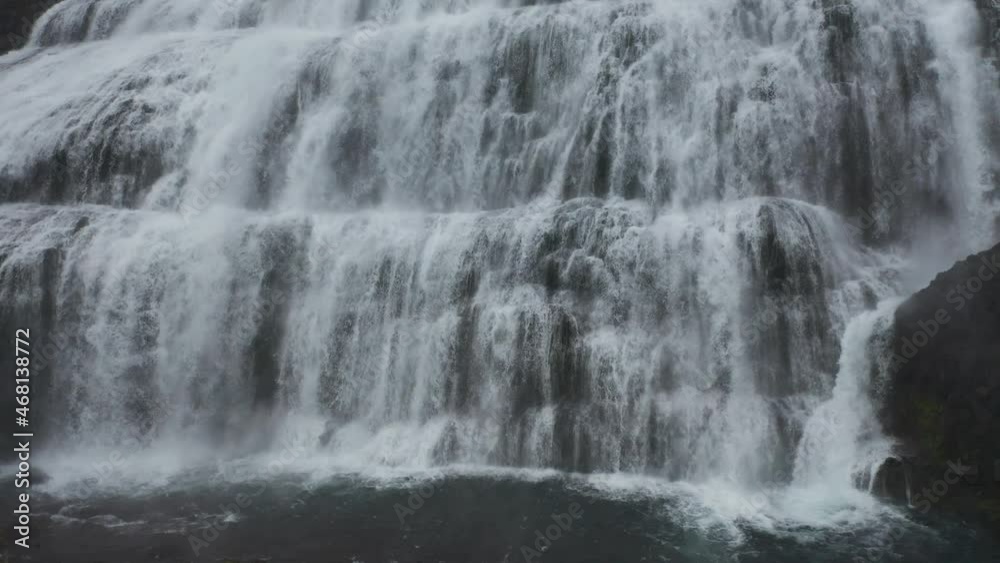 Cascada más alejada en Islandia, con nombre Dynjandi, situada en los westfjords desde punto de vista aéreo. Cascada más alejada en Islandia, con nombre Dynjandi, situada en los westfjords desde punto de vista aéreo.