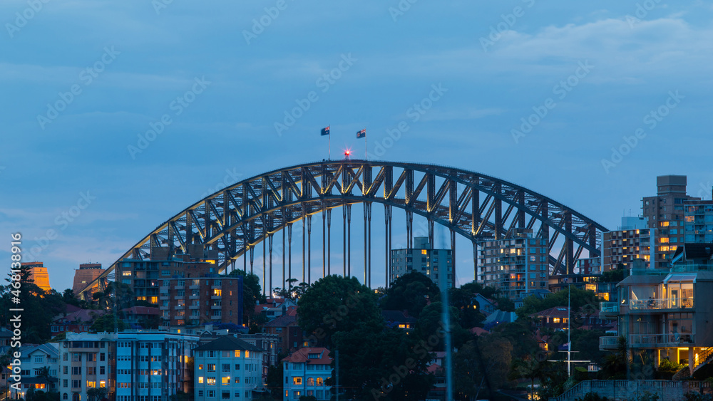 Fototapeta premium Sydney Harbour Bridge view with surrounding buildings.