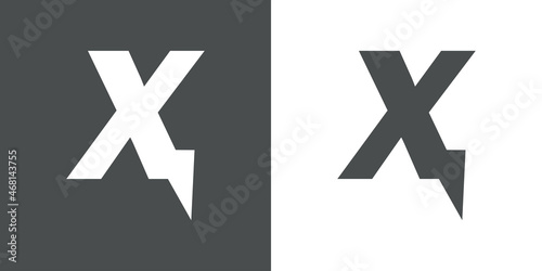 Símbolo energía eléctrica. Logotipo con letra inicial X con forma de relampago en fondo gris y fondo blanco