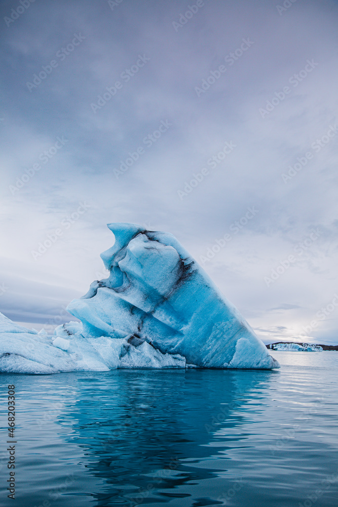 Fototapeta premium Jokulsarlon Iceberg 