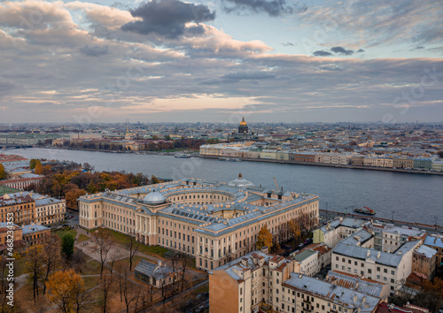 Obraz na płótnie panorama of santk-petersburg. Saint Petersburg, September 2021 w salonie