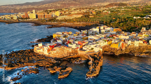 Foto aérea de barrio costero, Punta Brava, Tenerife, Canarias. photo