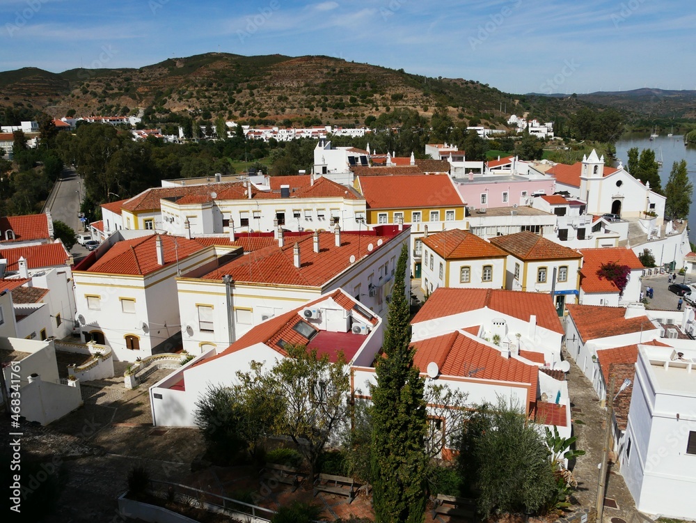 Village d'Alcoutim en Algarve au Portugal