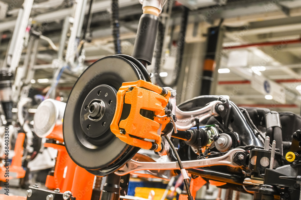 Fototapeta premium industrie constructeur auto automobile voiture chaine assemblage montage usine travail