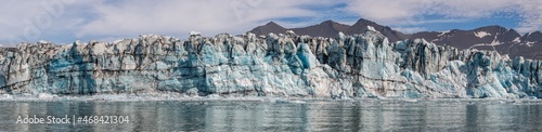 Jokulsarlon glacial lagoon © Steve