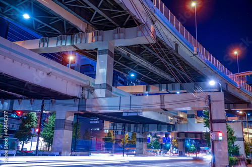 横浜の高速道路の夜景