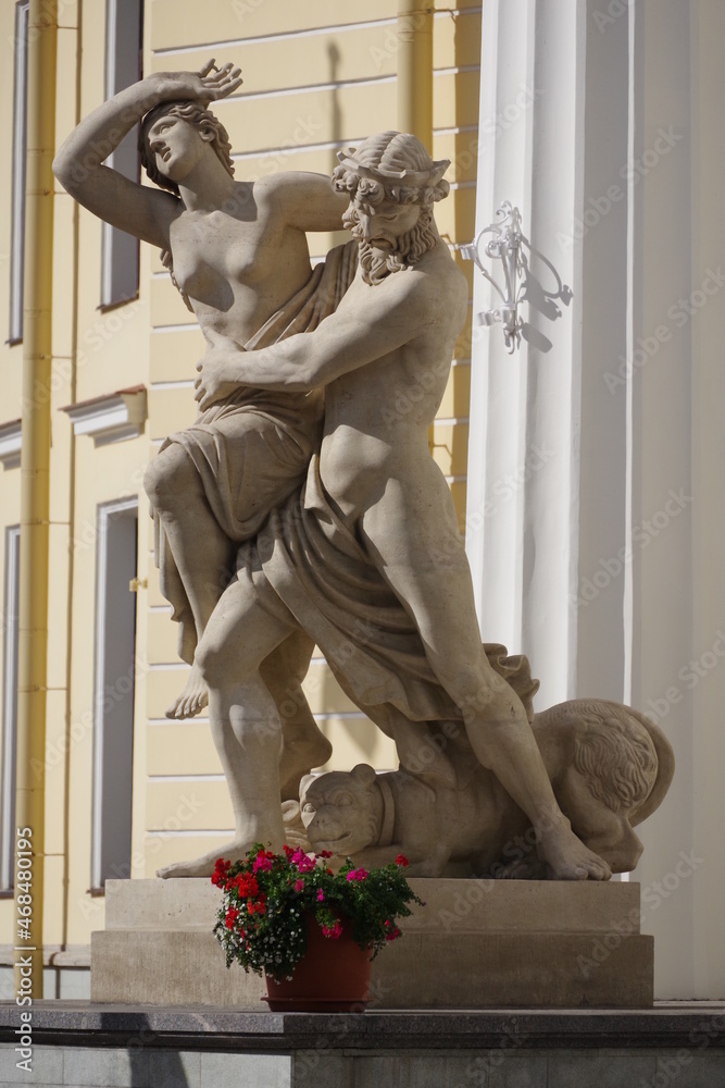 The Rape of Proserpina statue by Vasily DemutMalinovsky on the left