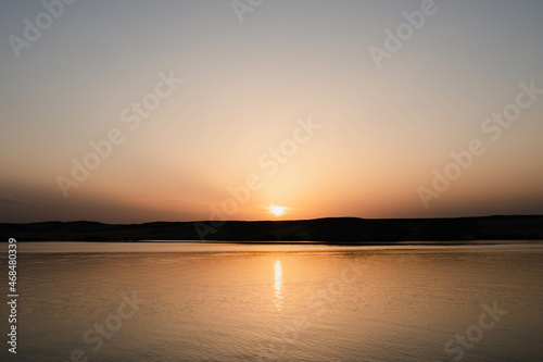 Puesta de sol en el lago Nasser