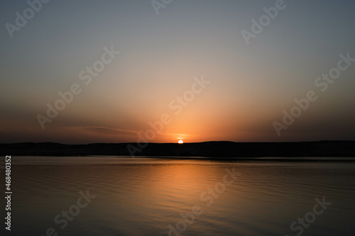 Puesta de sol en el lago Nasser