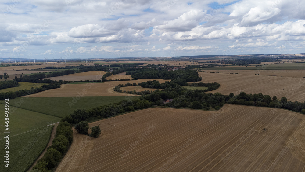 Obraz premium Luftaufnahme Feld