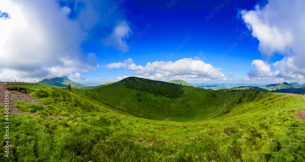 Panoramic view of the Puy Pariou in Auvergne