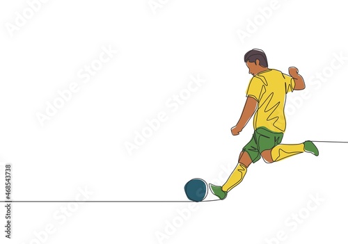 One single line drawing of young energetic football striker take a free kick shoot at the game. Soccer match sports concept. Continuous line draw design vector illustration