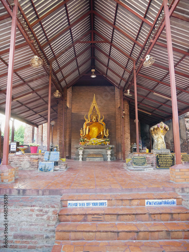Gold Buddha im Tempel