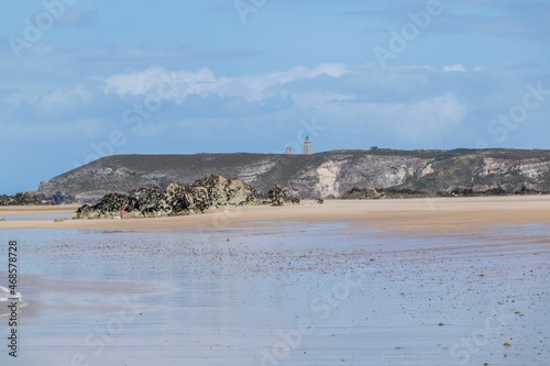 Pléhérel plage, anse du croc au cap Fréhel dans les côtes d'Armor en Bretagne. 