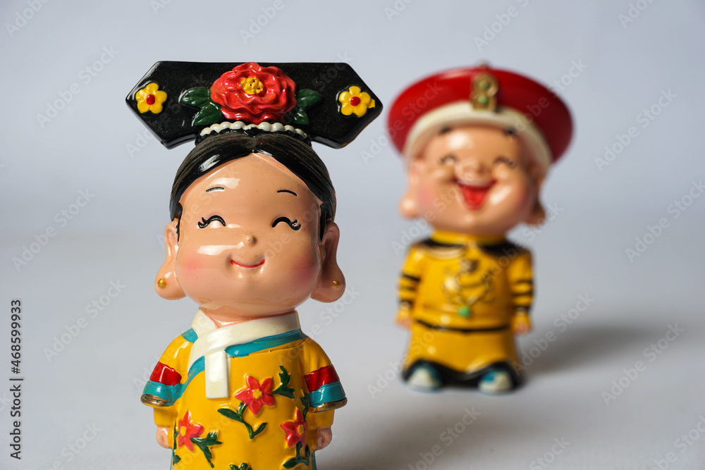 Doll figures using traditional Chinese clothing Doll figures using traditional Chinese clothing