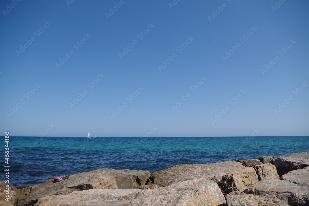 sea and rocks (Alicante)