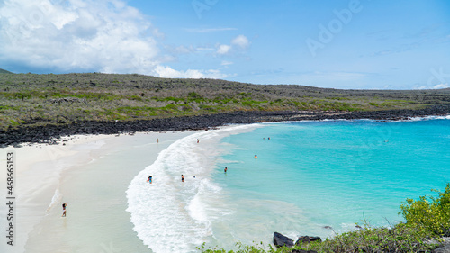 Playa paradisiaca en Galapagos photo