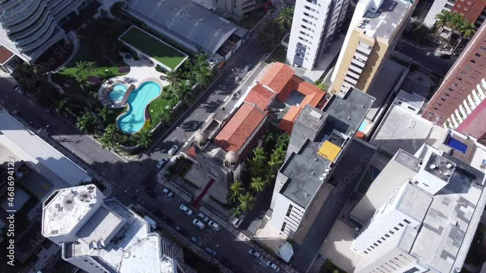 Vista aerea de drone da igreja do Líbano em Fortaleza