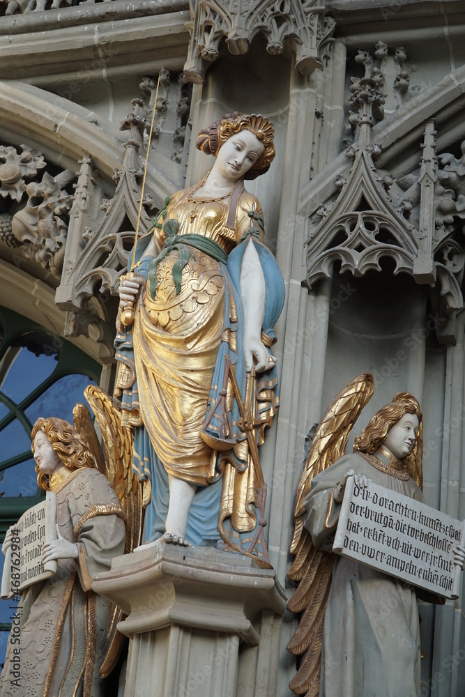 Fototapeta premium Fassadendetails in Bern