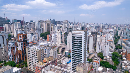 Aerial view of Jardins district in São Paulo, Brazil. Residential and commercial buildings in a prime area with Av. Paulista on background © Pedro