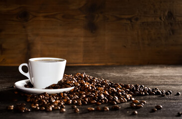 Leinwandbilder Kaffee Bar Frisch gebrühter Kaffee am Morgen  © Delânio