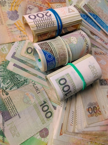 NARODOWY BANK POLSKI 100 200 500 ZŁOTYCH BANKNOTY GOTÓWKA oszczędności