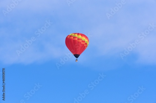 hot air balloon © 鮎 川村